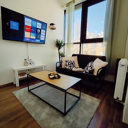Pretty Apartment Next To Metro Station Viena Exterior foto