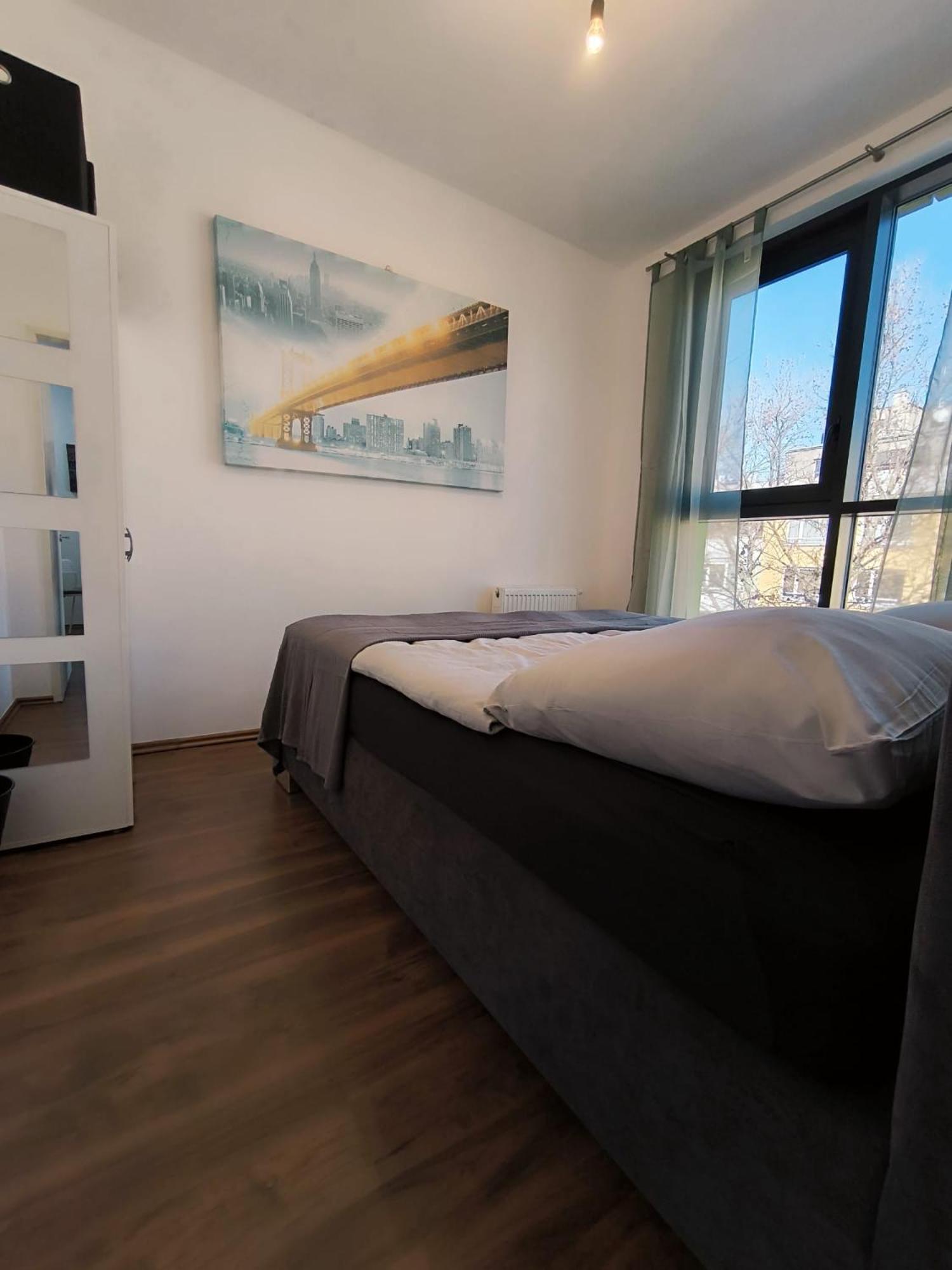 Pretty Apartment Next To Metro Station Viena Exterior foto